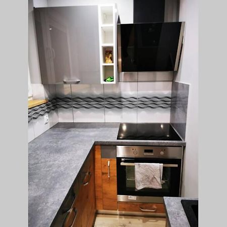 Apartament Dwuosobowy クフィジン エクステリア 写真