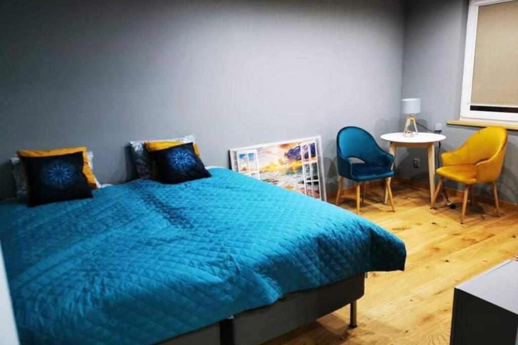 Apartament Dwuosobowy クフィジン エクステリア 写真